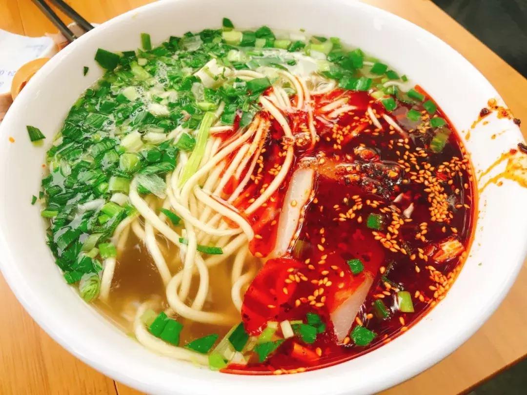 兰州至成都飞机票价格,兰州至成都飞机票价格，历史背景与现代变迁